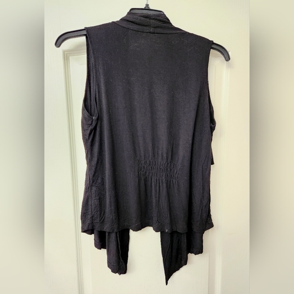 Black Layered Vest Size L - Picture 3 of 5